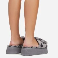 EGO Chrie Velcro Strap Printed Detail Flatform Slipper In Grey Faux Fur -EGO Sales 06 01 23 fw41934 sq