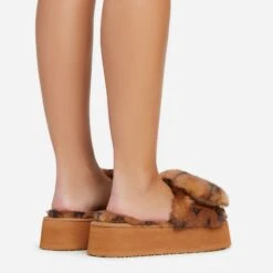 EGO Chrie Velcro Strap Printed Detail Flatform Slipper In Tan Brown Faux Fur -EGO Sales 06 01 23 fw41944 sq