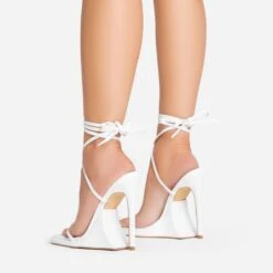 EGO Superlit Lace Up Square Toe Sculptured Platform Stiletto Heel In White Faux Leather -EGO Sales 15 02 23 fw63568 sb