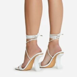EGO Move-On Lace Up Square Toe Curved Chain Link Heel In White Faux Leather -EGO Sales 16 08 22 fw12625