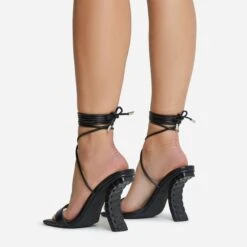 EGO Move-On Lace Up Square Toe Curved Chain Link Heel In Black Faux Leather -EGO Sales 16 08 22 fw12629