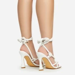 EGO Vera Lace Up Knotted Strap Detail Square Toe Flared Block Heel In White Faux Leather -EGO Sales 20 01 23 fw acc50735 sb2