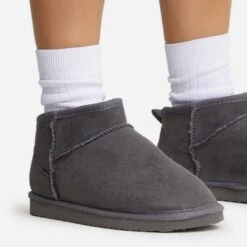 Front Page -EGO Sales 22 09 22 fwbags1786