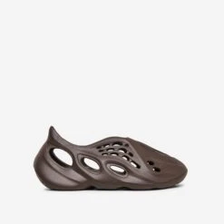 EGO Super-Bass Cut Out Detail Slip On In Brown Rubber