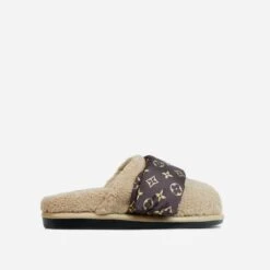 EGO Pillow-Talk Printed Velcro Strap Closed Toe Slip-On Flat Mule In Nude Faux Shearling -EGO Sales 28 10 22 fw23960 sq