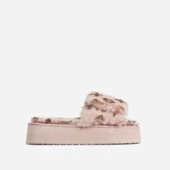 EGO Chrie Velcro Strap Printed Detail Flatform Slipper In Pink Faux Fur -EGO Sales 30 11 22 fw40066 sq